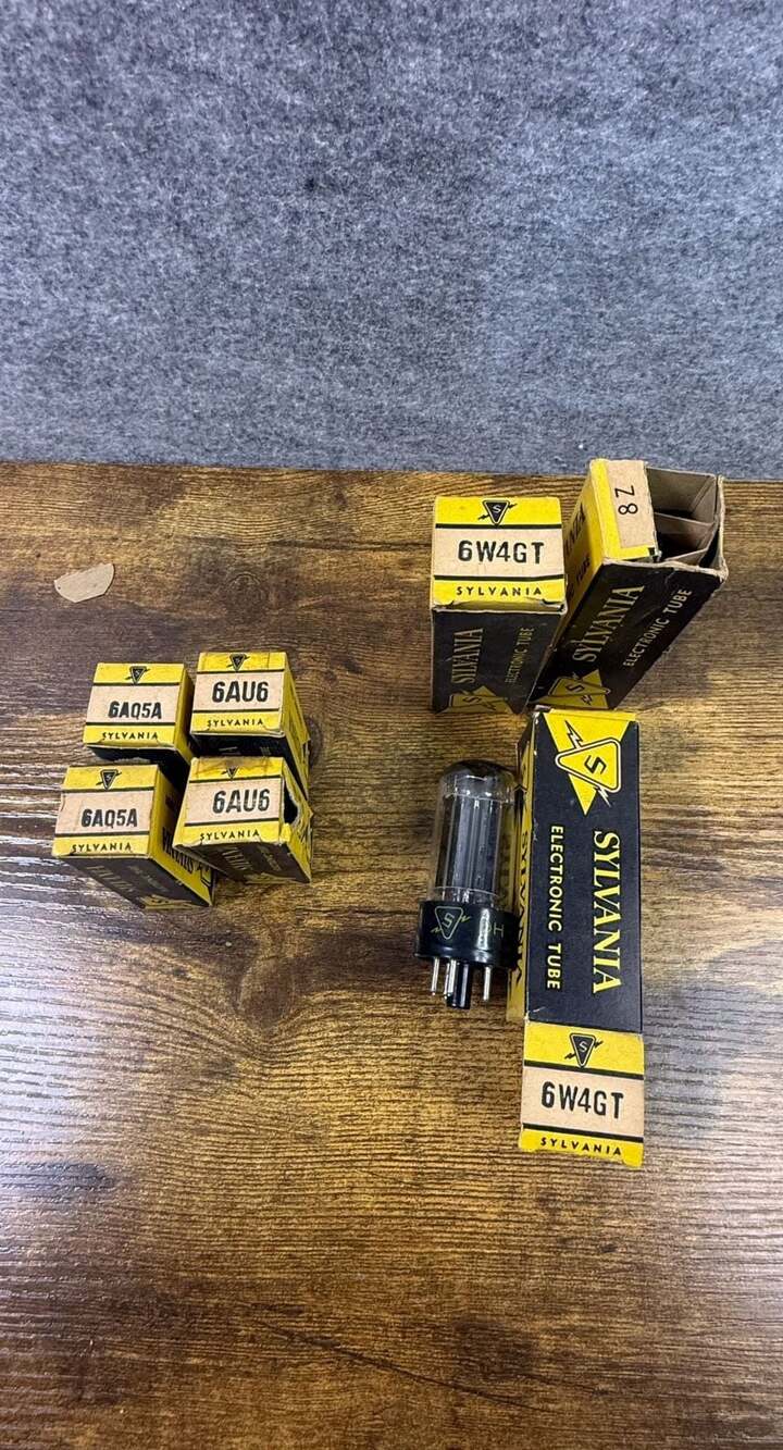 Lot of Vintage Sylvania Electronic Vacuum Tubes (6W4GT, 6AU6, and 6AQ5A)